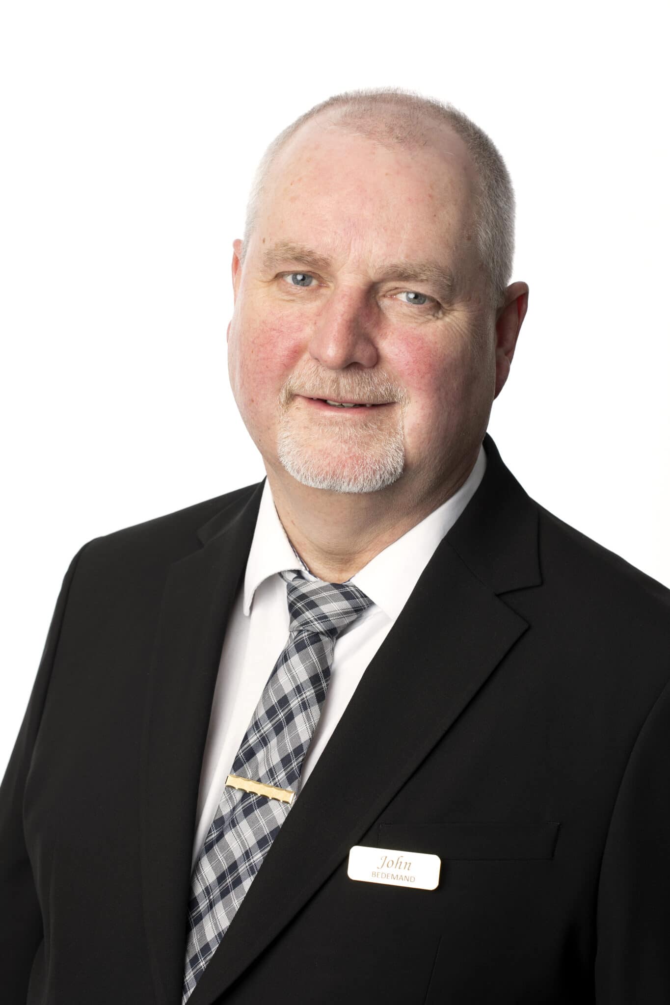 Sig farvel med respekt og kærlighed - Nr. Tranders & Østbyens Begravelsesforretning - john begge butikker scaled 1 1 - Hjem